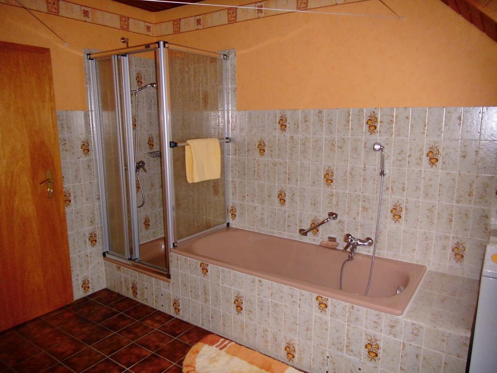Ferienwohnung Hartmann Wehdel Habitación foto